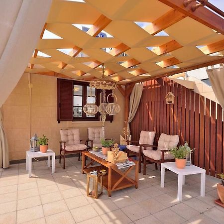 Center Penthouse - Medieval Town 10'- Beach 2' Rhodes City Exterior photo