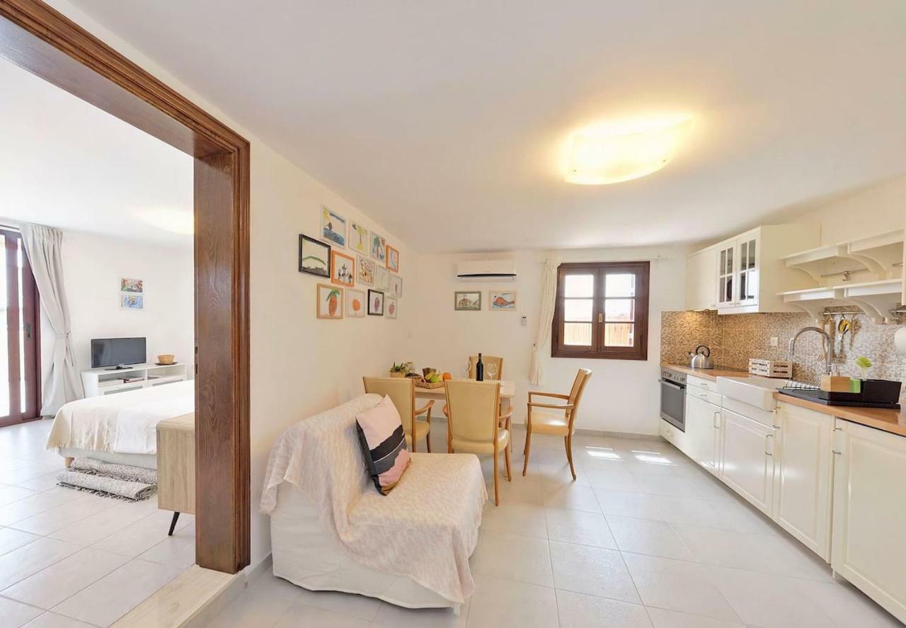 Center Penthouse - Medieval Town 10'- Beach 2' Rhodes City Exterior photo